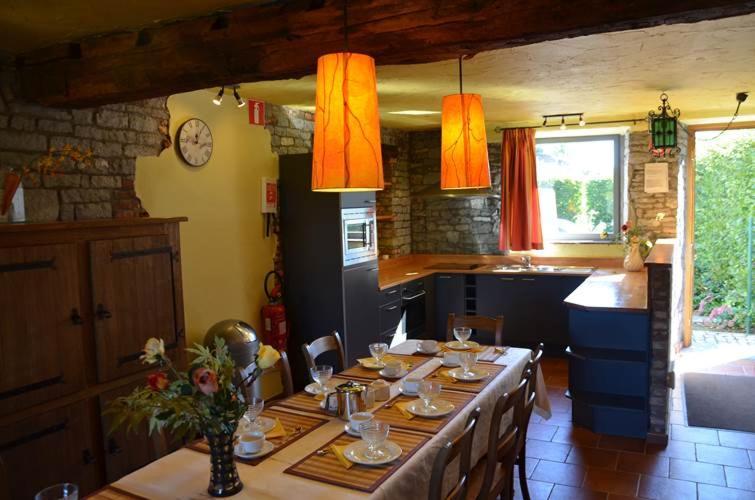 Gîtes Ferme de la Barrière Chimay Esterno foto